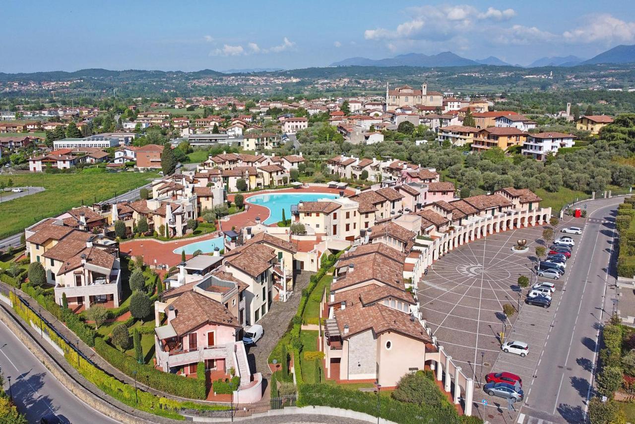 Апартаменты La Rocca 2-11 By Wonderful Italy Манерба-дель-Гарда Экстерьер фото