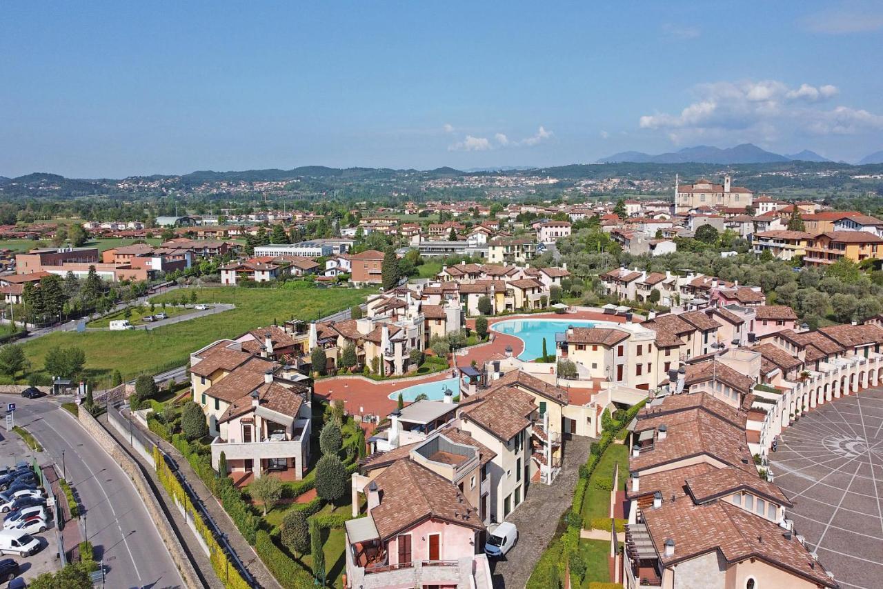 Апартаменты La Rocca 2-11 By Wonderful Italy Манерба-дель-Гарда Экстерьер фото